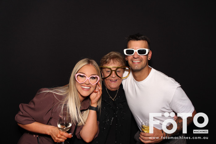 Ashleigh & Kaine's Engagement | View more photos from the event at gallery.fotomachines.com.au/u/FOTOMachines/Ashleigh-Kaines-Engagement