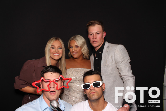 Ashleigh & Kaine's Engagement | View more photos from the event at gallery.fotomachines.com.au/u/FOTOMachines/Ashleigh-Kaines-Engagement