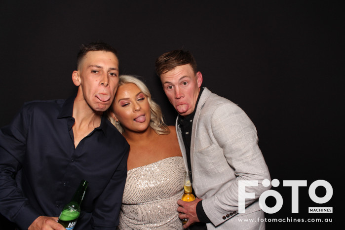 Ashleigh & Kaine's Engagement | View more photos from the event at gallery.fotomachines.com.au/u/FOTOMachines/Ashleigh-Kaines-Engagement