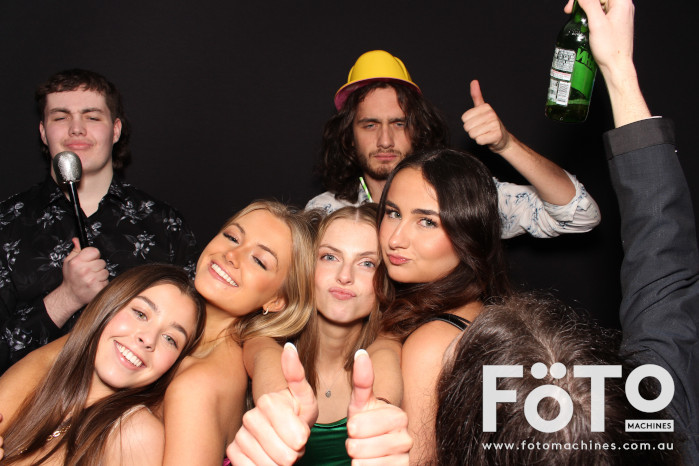 Ashleigh & Kaine's Engagement | View more photos from the event at gallery.fotomachines.com.au/u/FOTOMachines/Ashleigh-Kaines-Engagement