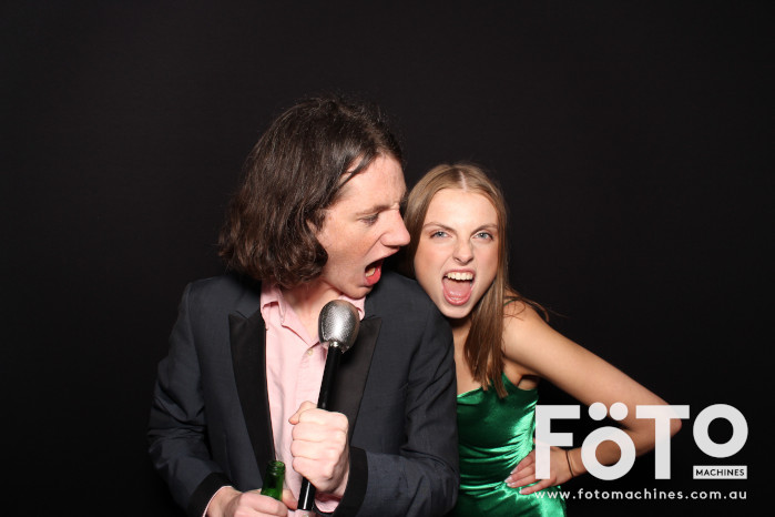 Ashleigh & Kaine's Engagement | View more photos from the event at gallery.fotomachines.com.au/u/FOTOMachines/Ashleigh-Kaines-Engagement