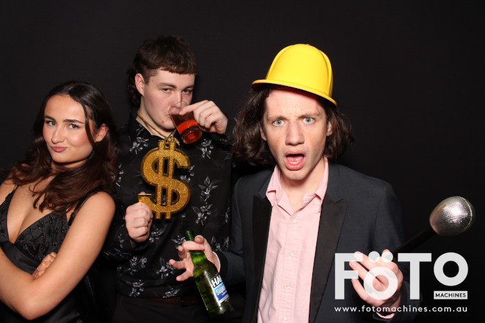 Ashleigh & Kaine's Engagement | View more photos from the event at gallery.fotomachines.com.au/u/FOTOMachines/Ashleigh-Kaines-Engagement