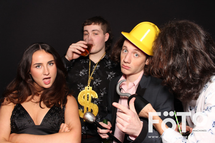 Ashleigh & Kaine's Engagement | View more photos from the event at gallery.fotomachines.com.au/u/FOTOMachines/Ashleigh-Kaines-Engagement