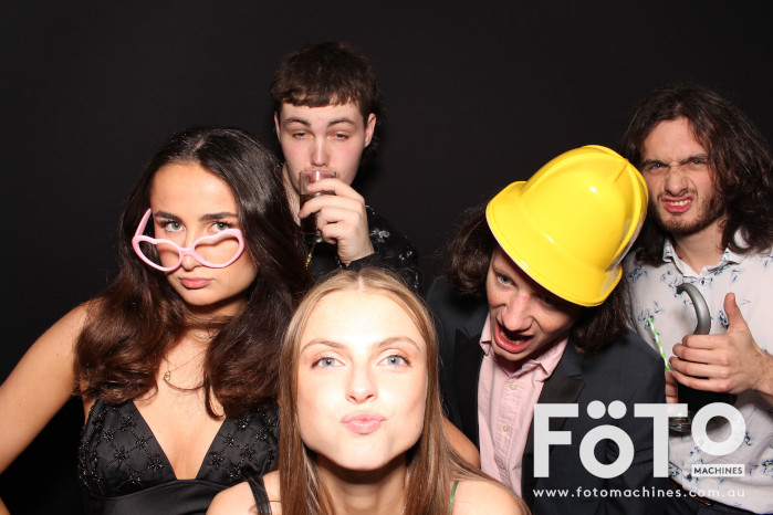 Ashleigh & Kaine's Engagement | View more photos from the event at gallery.fotomachines.com.au/u/FOTOMachines/Ashleigh-Kaines-Engagement