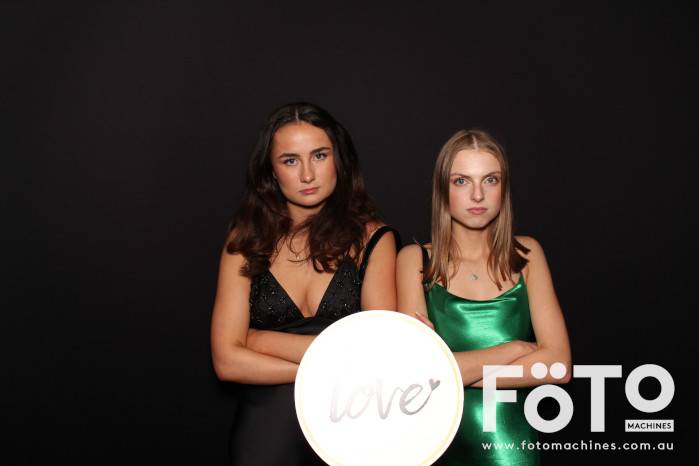 Ashleigh & Kaine's Engagement | View more photos from the event at gallery.fotomachines.com.au/u/FOTOMachines/Ashleigh-Kaines-Engagement