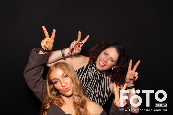 Ashleigh & Kaine's Engagement | View more photos from the event at gallery.fotomachines.com.au/u/FOTOMachines/Ashleigh-Kaines-Engagement