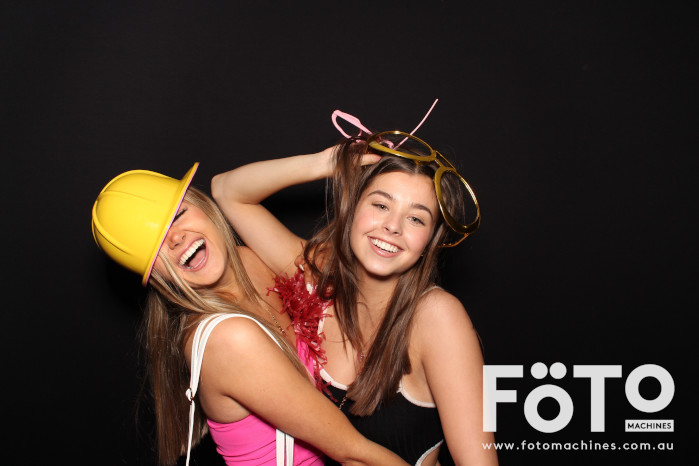 Ashleigh & Kaine's Engagement | View more photos from the event at gallery.fotomachines.com.au/u/FOTOMachines/Ashleigh-Kaines-Engagement