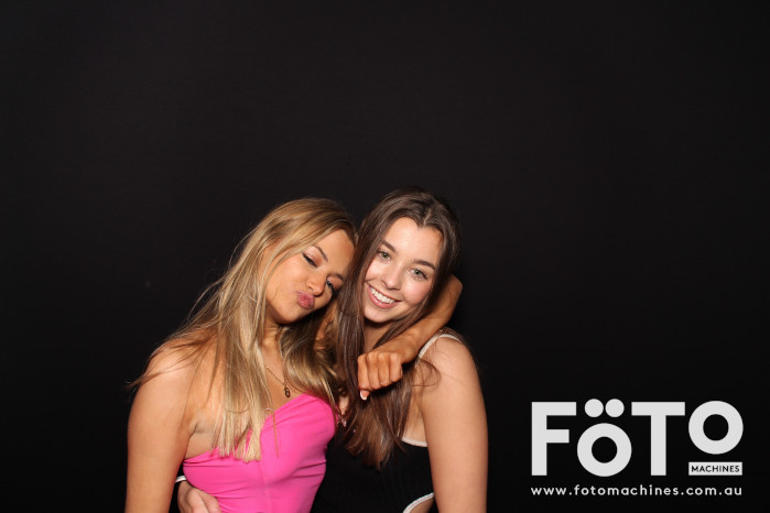 Ashleigh & Kaine's Engagement | View more photos from the event at gallery.fotomachines.com.au/u/FOTOMachines/Ashleigh-Kaines-Engagement