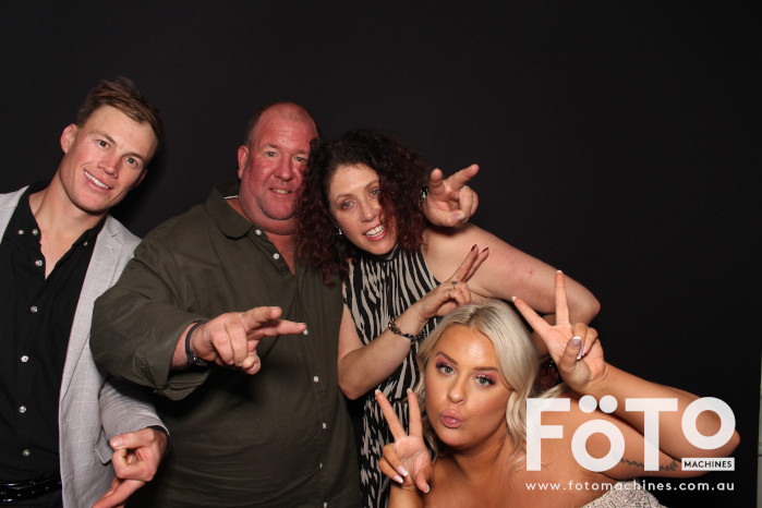 Ashleigh & Kaine's Engagement | View more photos from the event at gallery.fotomachines.com.au/u/FOTOMachines/Ashleigh-Kaines-Engagement