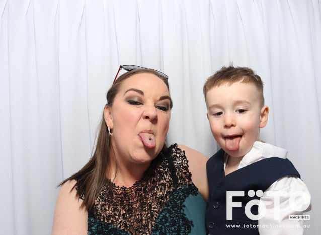 Becca & Brandon's Wedding | View more photos from the event at gallery.fotomachines.com.au/u/FOTOMachines/Becca-Brandons-Wedding