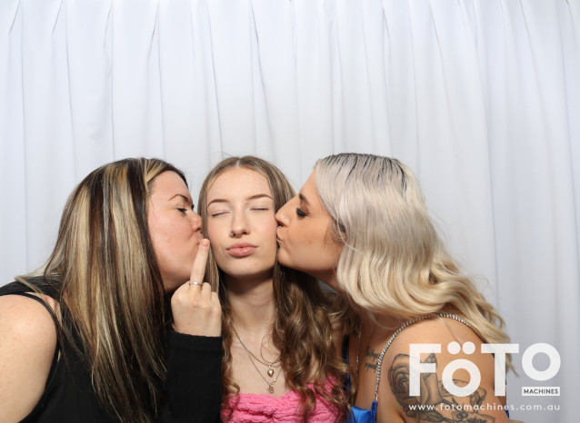 Becca & Brandon's Wedding | View more photos from the event at gallery.fotomachines.com.au/u/FOTOMachines/Becca-Brandons-Wedding