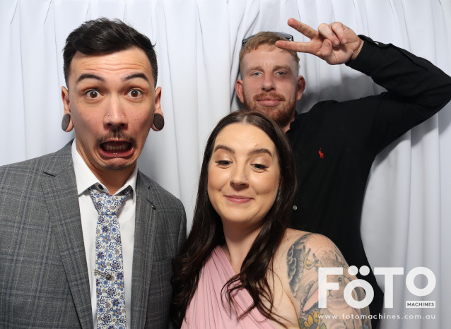 Becca & Brandon's Wedding | View more photos from the event at gallery.fotomachines.com.au/u/FOTOMachines/Becca-Brandons-Wedding