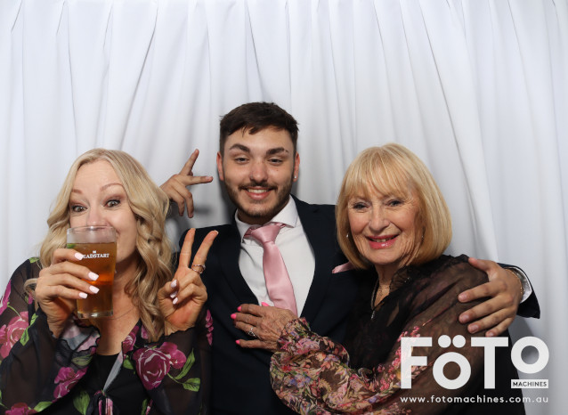 Becca & Brandon's Wedding | View more photos from the event at gallery.fotomachines.com.au/u/FOTOMachines/Becca-Brandons-Wedding