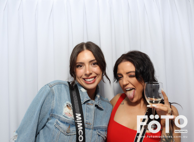 Becca & Brandon's Wedding | View more photos from the event at gallery.fotomachines.com.au/u/FOTOMachines/Becca-Brandons-Wedding