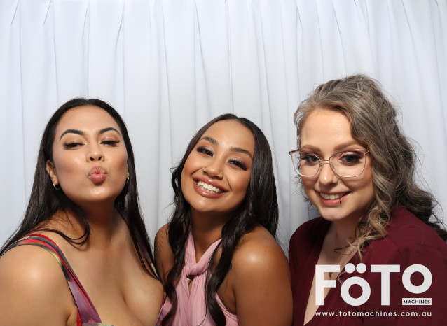 Becca & Brandon's Wedding | View more photos from the event at gallery.fotomachines.com.au/u/FOTOMachines/Becca-Brandons-Wedding