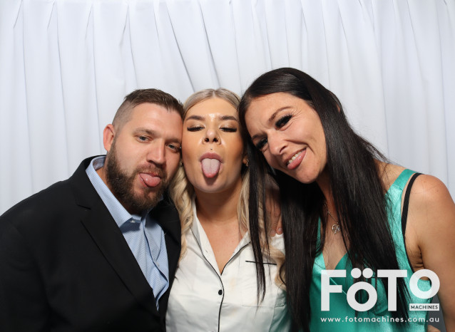 Becca & Brandon's Wedding | View more photos from the event at gallery.fotomachines.com.au/u/FOTOMachines/Becca-Brandons-Wedding