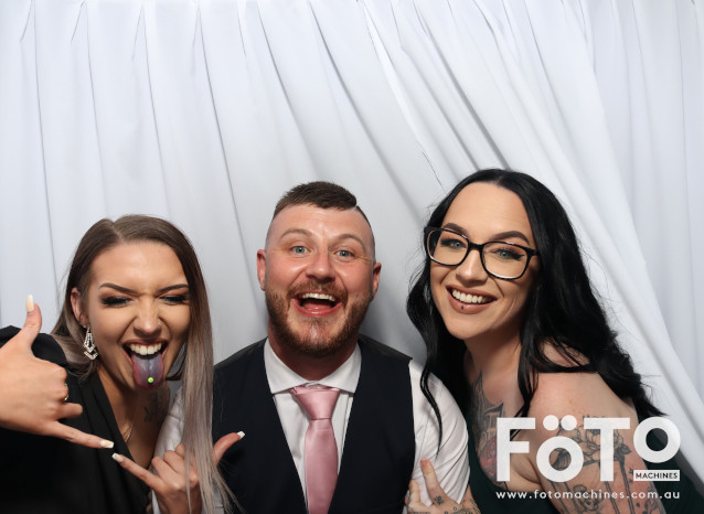 Becca & Brandon's Wedding | View more photos from the event at gallery.fotomachines.com.au/u/FOTOMachines/Becca-Brandons-Wedding