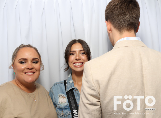 Becca & Brandon's Wedding | View more photos from the event at gallery.fotomachines.com.au/u/FOTOMachines/Becca-Brandons-Wedding