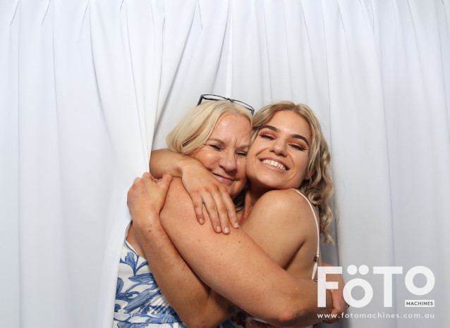 Becca & Brandon's Wedding | View more photos from the event at gallery.fotomachines.com.au/u/FOTOMachines/Becca-Brandons-Wedding