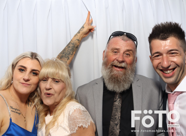 Becca & Brandon's Wedding | View more photos from the event at gallery.fotomachines.com.au/u/FOTOMachines/Becca-Brandons-Wedding