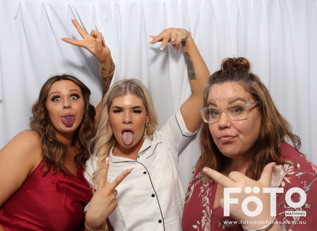 Becca & Brandon's Wedding | View more photos from the event at gallery.fotomachines.com.au/u/FOTOMachines/Becca-Brandons-Wedding