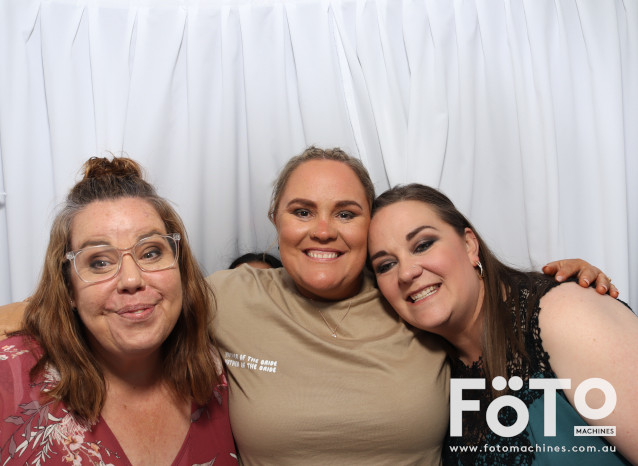 Becca & Brandon's Wedding | View more photos from the event at gallery.fotomachines.com.au/u/FOTOMachines/Becca-Brandons-Wedding