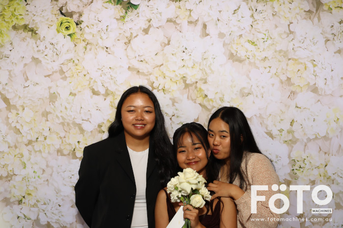 Pa Siang & Angun's Wedding | View more photos from the event at gallery.fotomachines.com.au/u/FOTOMachines/Pa-Siang-Anguns-Wedding