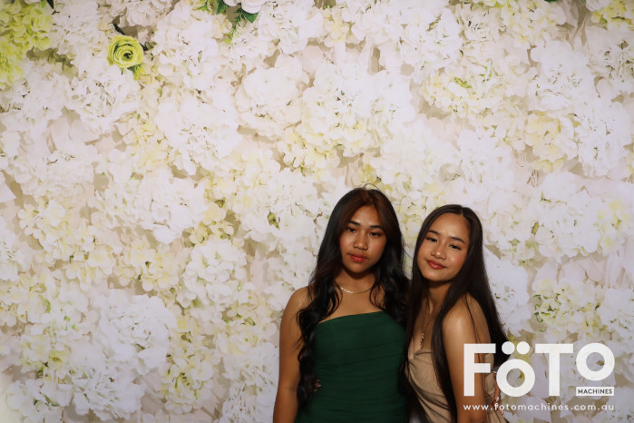 Pa Siang & Angun's Wedding | View more photos from the event at gallery.fotomachines.com.au/u/FOTOMachines/Pa-Siang-Anguns-Wedding