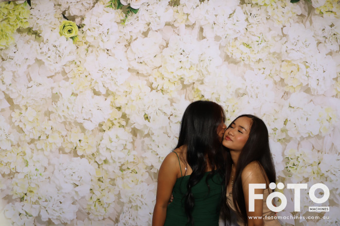 Pa Siang & Angun's Wedding | View more photos from the event at gallery.fotomachines.com.au/u/FOTOMachines/Pa-Siang-Anguns-Wedding