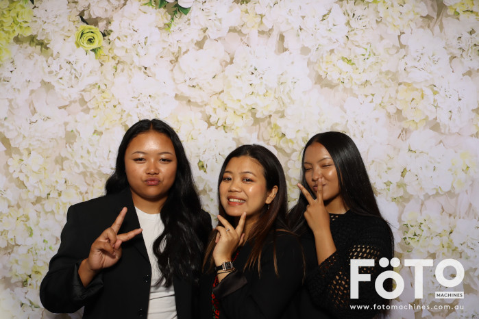 Pa Siang & Angun's Wedding | View more photos from the event at gallery.fotomachines.com.au/u/FOTOMachines/Pa-Siang-Anguns-Wedding