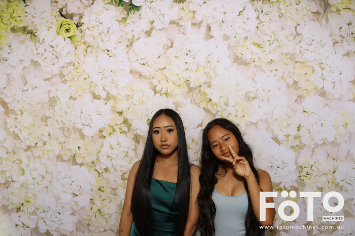 Pa Siang & Angun's Wedding | View more photos from the event at gallery.fotomachines.com.au/u/FOTOMachines/Pa-Siang-Anguns-Wedding