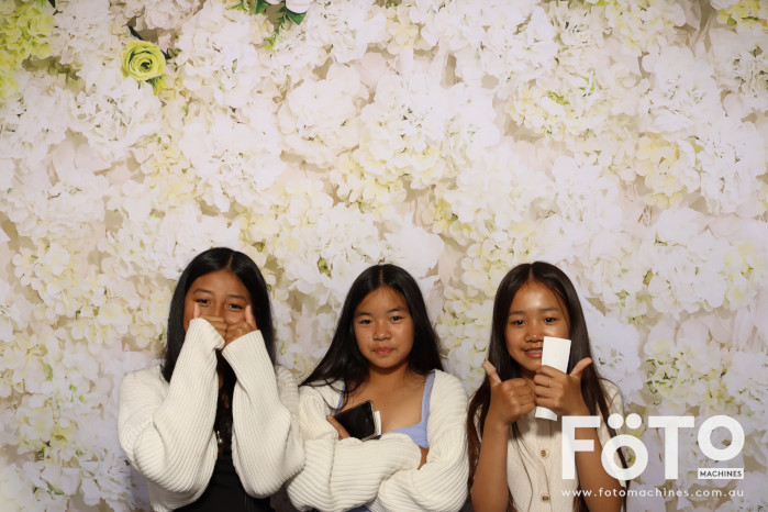 Pa Siang & Angun's Wedding | View more photos from the event at gallery.fotomachines.com.au/u/FOTOMachines/Pa-Siang-Anguns-Wedding