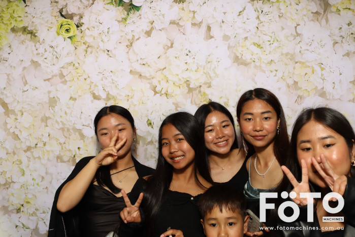 Pa Siang & Angun's Wedding | View more photos from the event at gallery.fotomachines.com.au/u/FOTOMachines/Pa-Siang-Anguns-Wedding