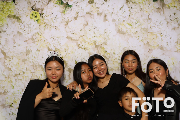 Pa Siang & Angun's Wedding | View more photos from the event at gallery.fotomachines.com.au/u/FOTOMachines/Pa-Siang-Anguns-Wedding