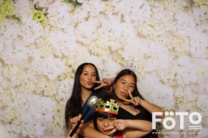 Pa Siang & Angun's Wedding | View more photos from the event at gallery.fotomachines.com.au/u/FOTOMachines/Pa-Siang-Anguns-Wedding