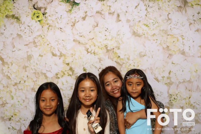 Pa Siang & Angun's Wedding | View more photos from the event at gallery.fotomachines.com.au/u/FOTOMachines/Pa-Siang-Anguns-Wedding