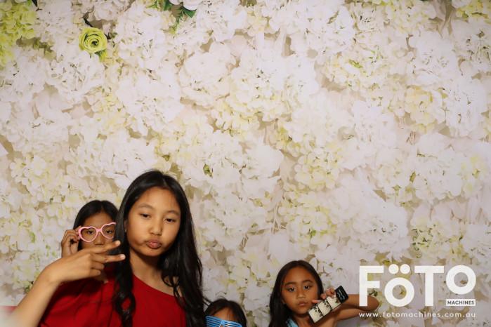 Pa Siang & Angun's Wedding | View more photos from the event at gallery.fotomachines.com.au/u/FOTOMachines/Pa-Siang-Anguns-Wedding