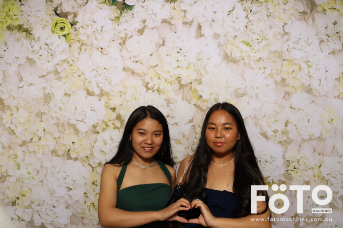 Pa Siang & Angun's Wedding | View more photos from the event at gallery.fotomachines.com.au/u/FOTOMachines/Pa-Siang-Anguns-Wedding