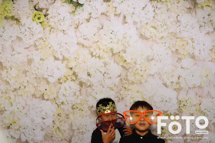 Pa Siang & Angun's Wedding | View more photos from the event at gallery.fotomachines.com.au/u/FOTOMachines/Pa-Siang-Anguns-Wedding