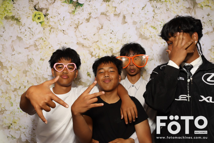 Pa Siang & Angun's Wedding | View more photos from the event at gallery.fotomachines.com.au/u/FOTOMachines/Pa-Siang-Anguns-Wedding