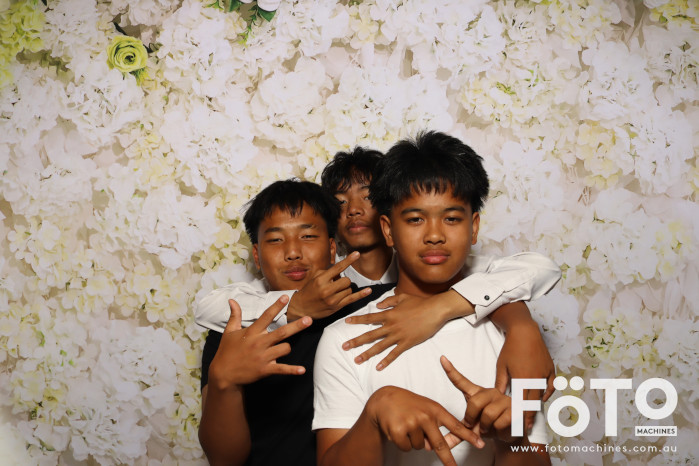 Pa Siang & Angun's Wedding | View more photos from the event at gallery.fotomachines.com.au/u/FOTOMachines/Pa-Siang-Anguns-Wedding