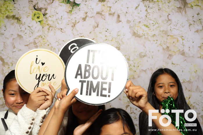 Pa Siang & Angun's Wedding | View more photos from the event at gallery.fotomachines.com.au/u/FOTOMachines/Pa-Siang-Anguns-Wedding