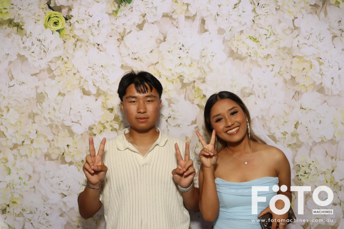 Pa Siang & Angun's Wedding | View more photos from the event at gallery.fotomachines.com.au/u/FOTOMachines/Pa-Siang-Anguns-Wedding