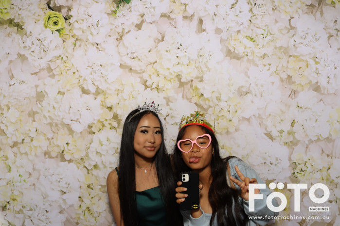 Pa Siang & Angun's Wedding | View more photos from the event at gallery.fotomachines.com.au/u/FOTOMachines/Pa-Siang-Anguns-Wedding