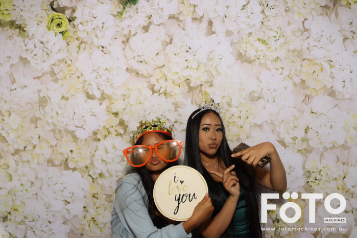 Pa Siang & Angun's Wedding | View more photos from the event at gallery.fotomachines.com.au/u/FOTOMachines/Pa-Siang-Anguns-Wedding