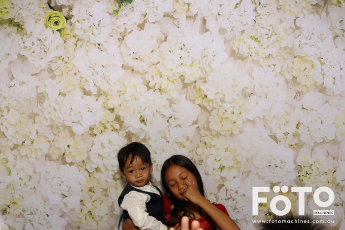 Pa Siang & Angun's Wedding | View more photos from the event at gallery.fotomachines.com.au/u/FOTOMachines/Pa-Siang-Anguns-Wedding