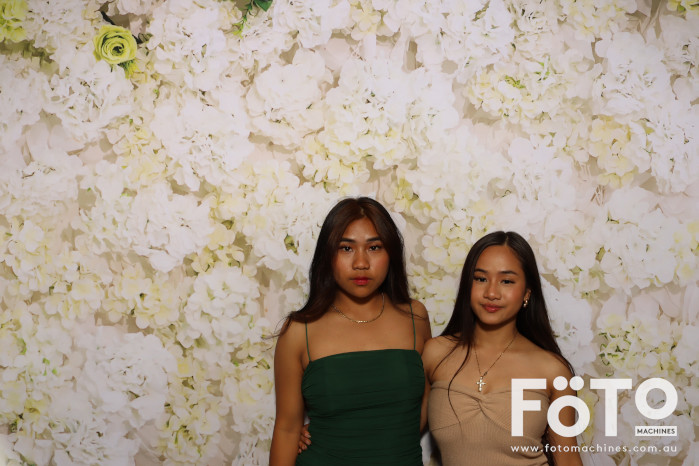 Pa Siang & Angun's Wedding | View more photos from the event at gallery.fotomachines.com.au/u/FOTOMachines/Pa-Siang-Anguns-Wedding