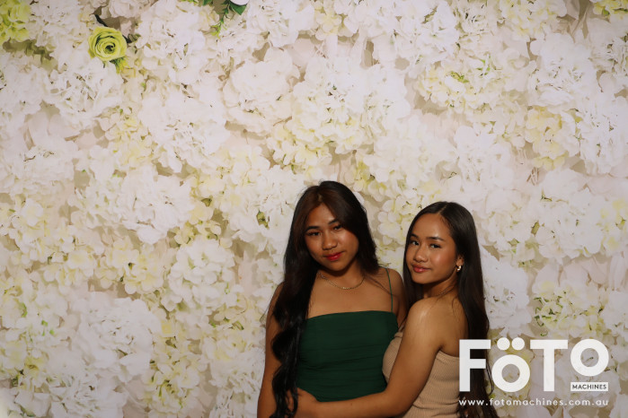 Pa Siang & Angun's Wedding | View more photos from the event at gallery.fotomachines.com.au/u/FOTOMachines/Pa-Siang-Anguns-Wedding