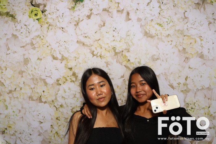 Pa Siang & Angun's Wedding | View more photos from the event at gallery.fotomachines.com.au/u/FOTOMachines/Pa-Siang-Anguns-Wedding