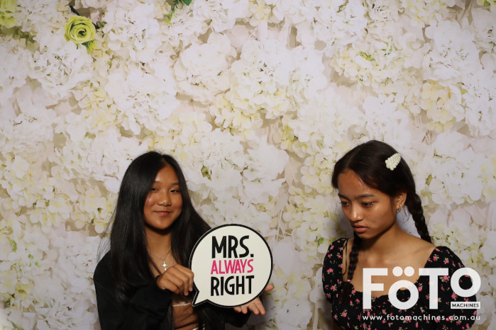 Pa Siang & Angun's Wedding | View more photos from the event at gallery.fotomachines.com.au/u/FOTOMachines/Pa-Siang-Anguns-Wedding